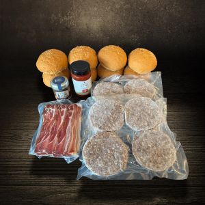 Super Football Burger Bundle | Burger | Burgerbuns | Bacon| BBQ Sauce| Burger Gewürz | hier bestellen - Metzgerei DER LUDWIG Onlineshop