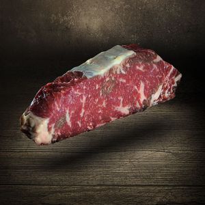 Rumpsteak Oma-Kuh 300g vom Deutschen Simmentaler Rind Oma Kuh Dry Aged aus Ludwigs Carnothek besonders ausgeprägter Fleischgeschmack ideal für die Zubereitung auf dem Grill oder in der Pfanne Rumpsteak Grand Mu bei Der Ludwig kaufen  2541 001