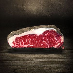 Asche Aged Beef 400g in Buchenholz Asche gereiftes Rib Eye Steak vom Simmentaler Rind Färse fantastisches Aroma Asche Aged Beef bei Der Ludwig kaufen