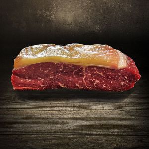 Rumpsteak Dry Aged 300g vom Deutschen Simmentaler Rind Färse vier bis acht Wochen am Knochen gereift in Ludwigs Carnothek klassisches Rindersteak für die Zubereitung auf dem Grill oder in der Pfanne Dry age Rumpsteak bei Der Ludwig kaufen 2666 001 - Bild 