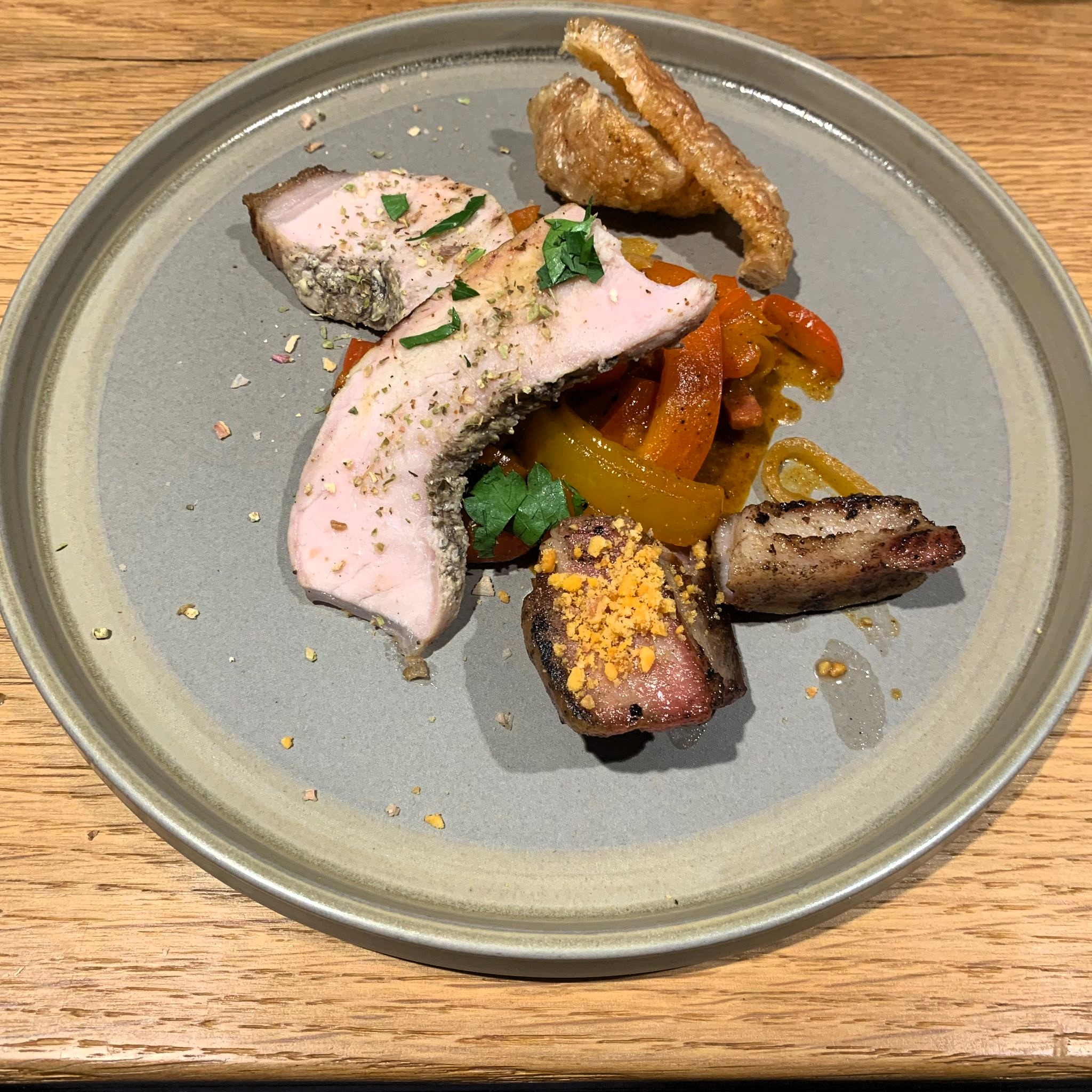 Schweinesteak an Paprika - Chorizo Gemüse