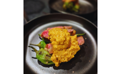 Rumpsteak von der alten Kuh mit Pimentos und Salsa Salvitxada