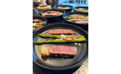 Dry Aged Rumpsteak mit gerilltem Spargel 