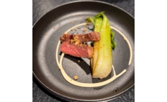Dry Aged Rumpsteak mit Asia Pak Choi | Panko-Crunch und Gurken-Mayo 