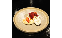 Pancakes mit Erdbeeren und Vanille 