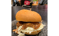 Klassischer Pulled Pork Burger 