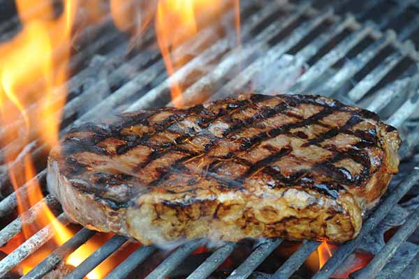 Grand Mu Roastbeef auf dem Grill