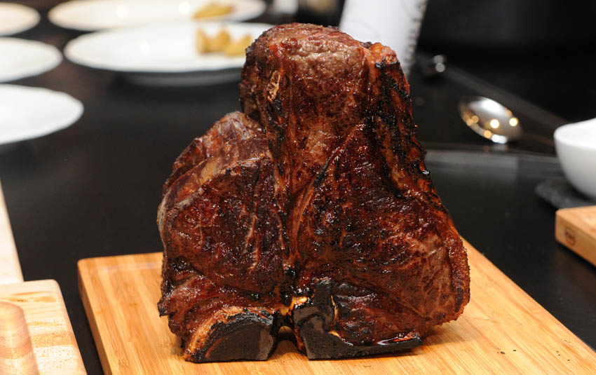 Porterhouse Steak mit leckeren Röstaromen